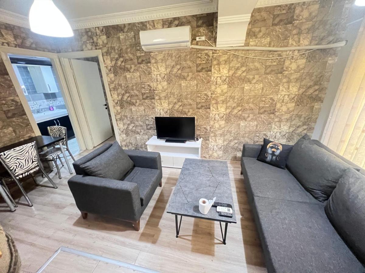 Kizil Apart Buca Bagian luar foto
